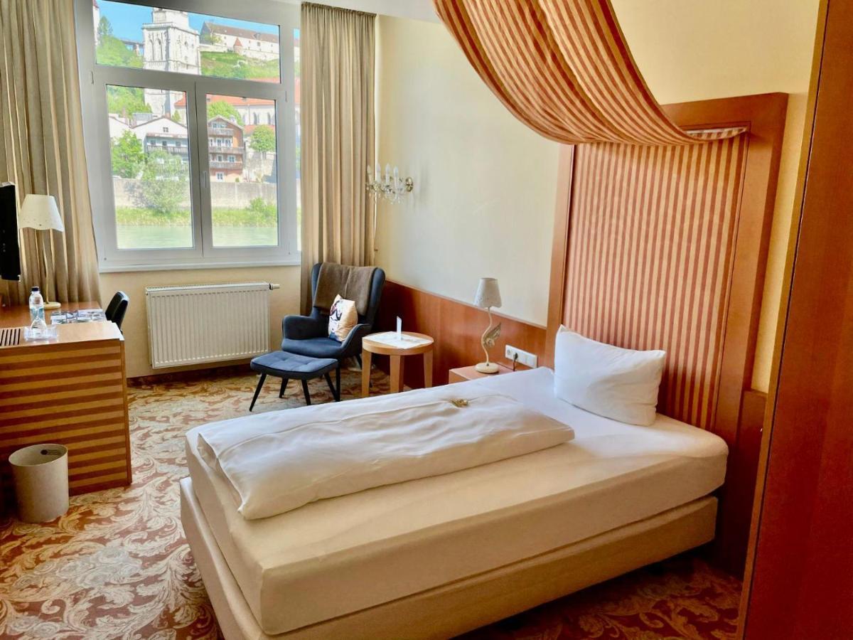 Hotel Burgblick Hochburg-Ach Екстериор снимка