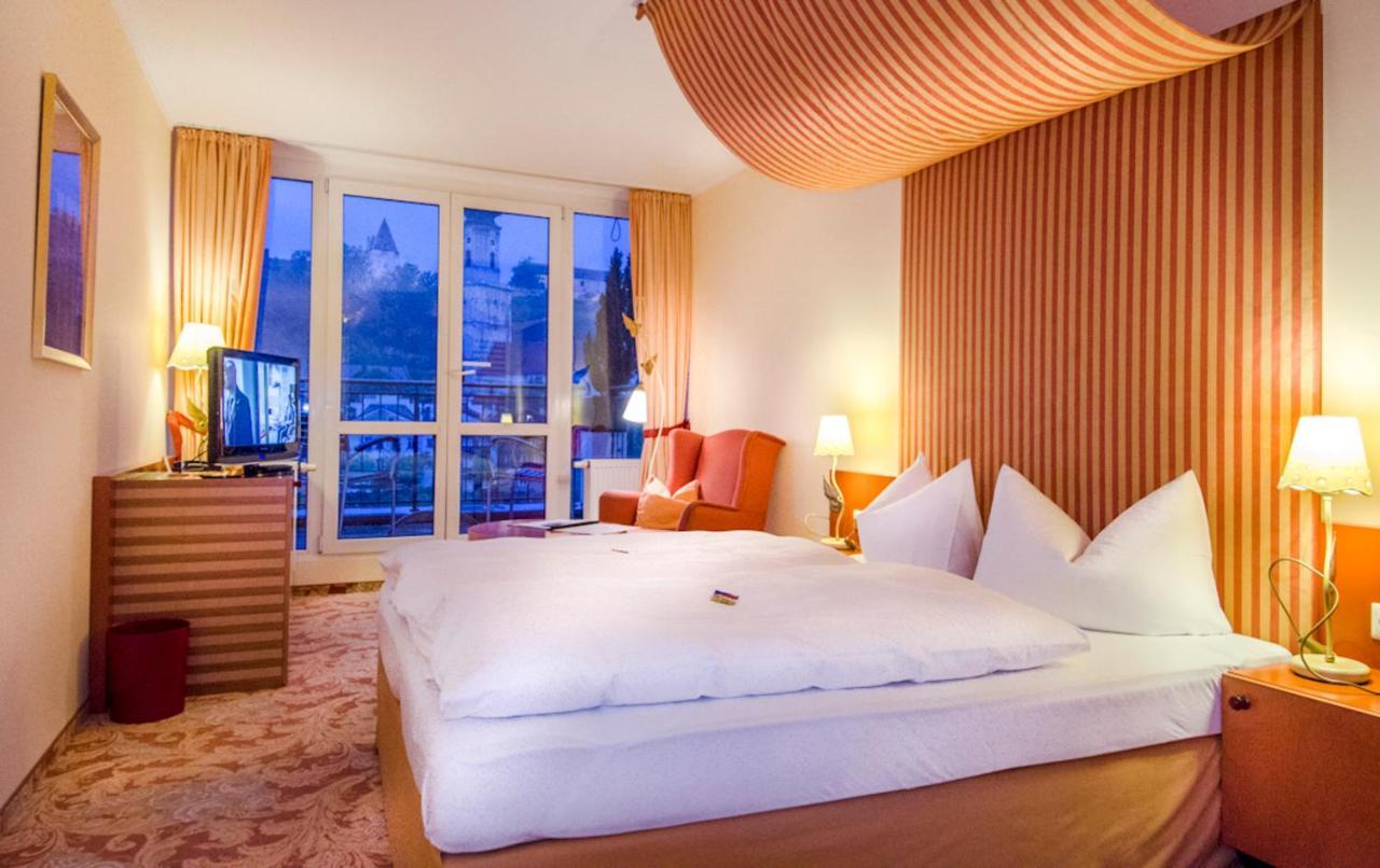 Hotel Burgblick Hochburg-Ach Екстериор снимка