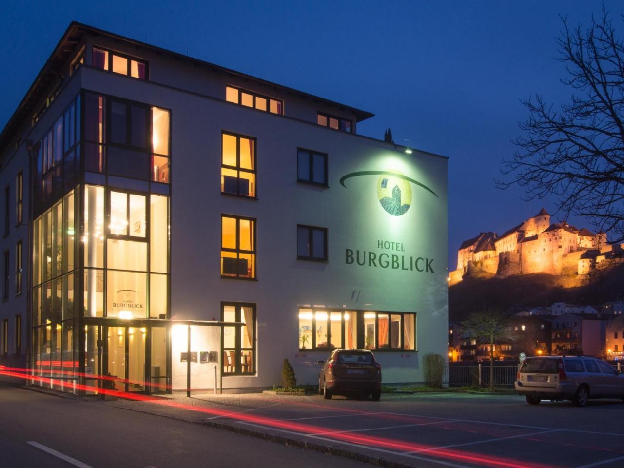 Hotel Burgblick Hochburg-Ach Екстериор снимка